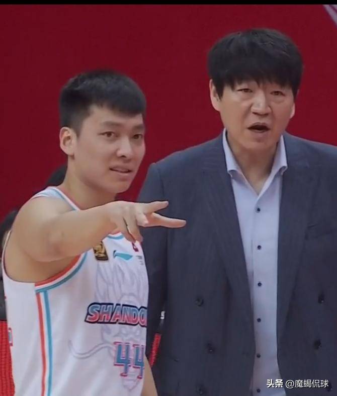 比赛亮点：李明的精彩突破和助攻让对手防不胜防！的简单介绍
